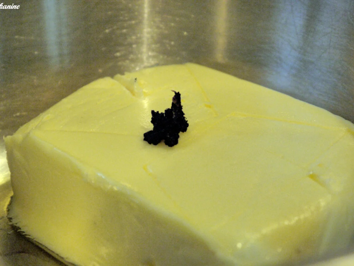 Rezept: Gewürz-Schokoknöpfe Bild Nr. 2915 Gewürz-Schokoknöpfe - Rezept - Bild Nr. 2915