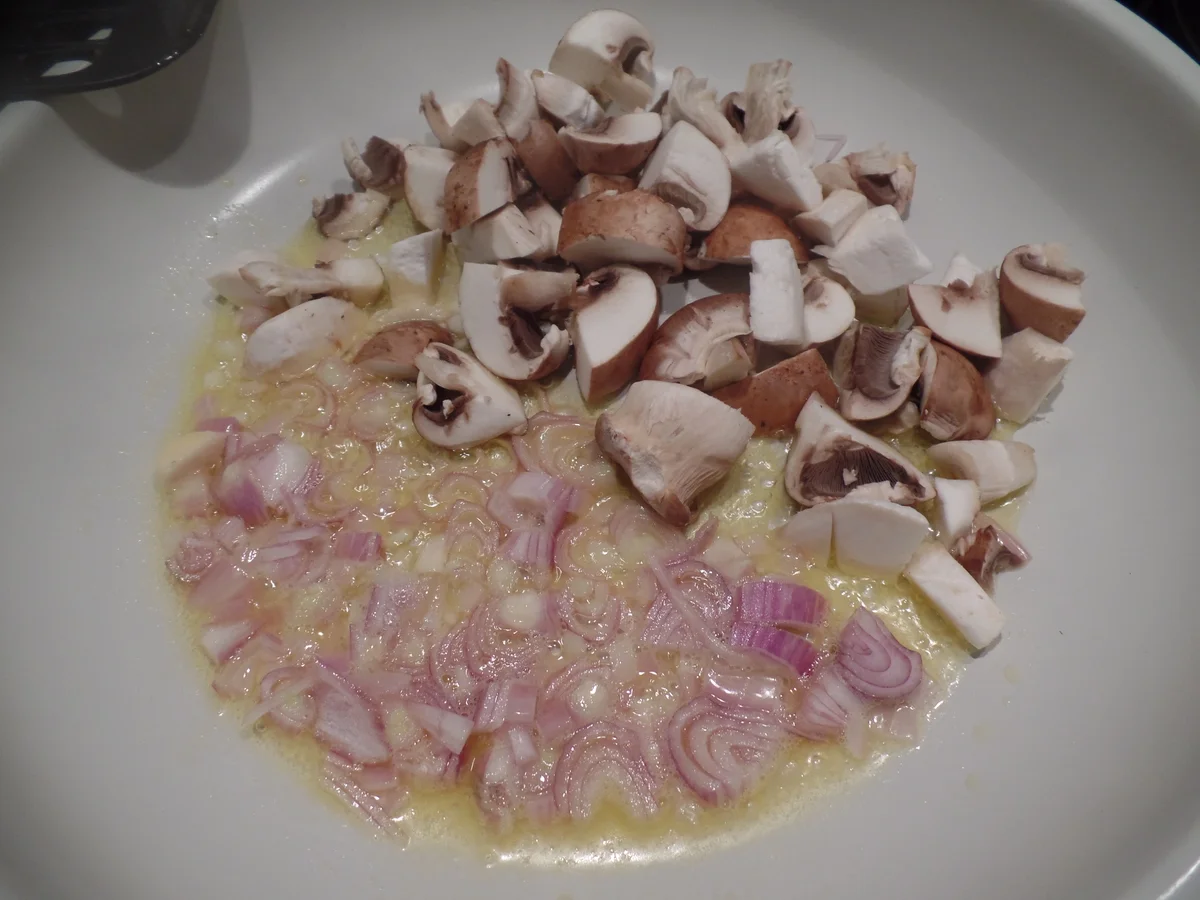 Rezept: Pasteten mit Wirsing-Pilz-Rahm Bild Nr. 2946 Pasteten mit Wirsing-Pilz-Rahm - Rezept - Bild Nr. 2946