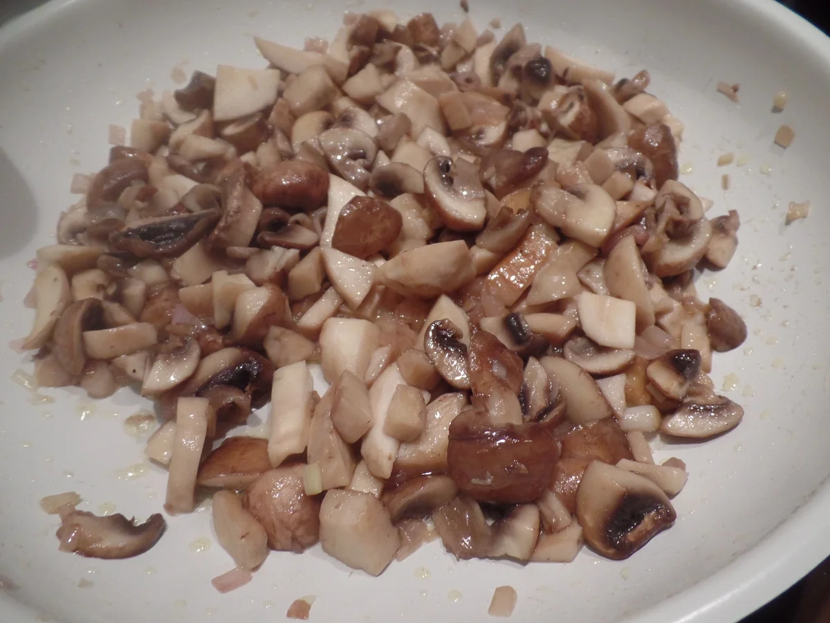 Rezept: Pasteten mit Wirsing-Pilz-Rahm Bild Nr. 2947 Pasteten mit Wirsing-Pilz-Rahm - Rezept - Bild Nr. 2947