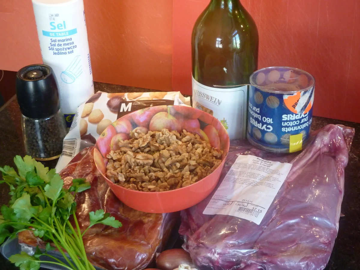 Rezept: Gefüllte Rehkeule mit Maroni-Nusskruste. Bild Nr. 2946 Gefüllte Rehkeule mit Maroni-Nusskruste. - Rezept - Bild Nr. 2946