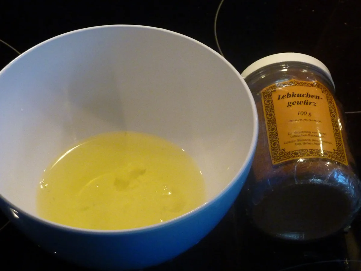 Rezept: Gefüllte Rehkeule mit Maroni-Nusskruste. Bild Nr. 2952 Gefüllte Rehkeule mit Maroni-Nusskruste. - Rezept - Bild Nr. 2952