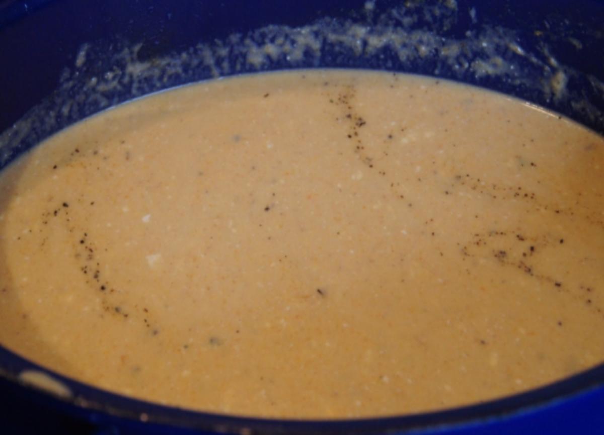 Entenschenkel mit halbseidenen Kartoffelknödeln und Rotkohl mit Wild-Preiselbeeren - Rezept - Bild Nr. 2966