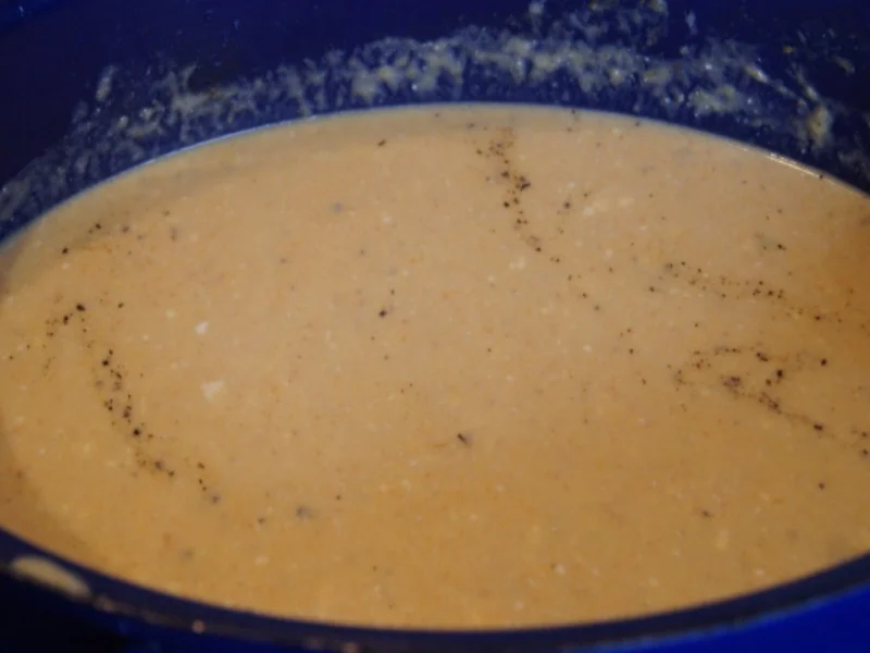 Entenschenkel mit halbseidenen Kartoffelknödeln und Rotkohl mit Wild-Preiselbeeren - Rezept - Bild Nr. 2966