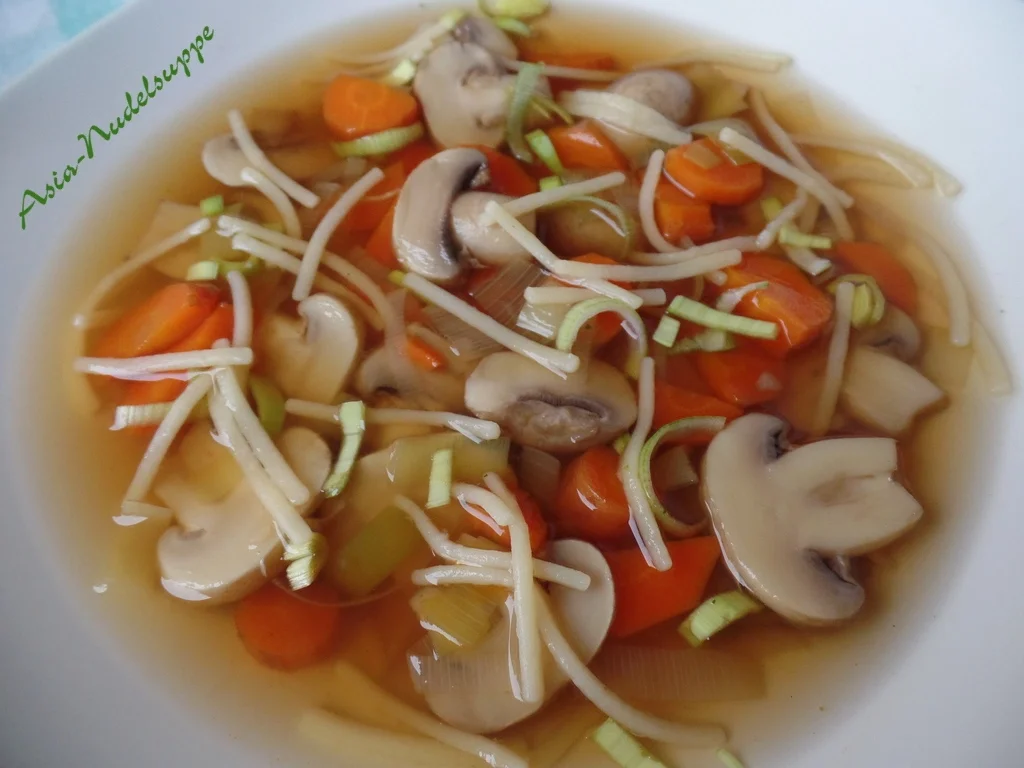 Asia-Nudelsuppe - Rezept - Bild Nr. 2976