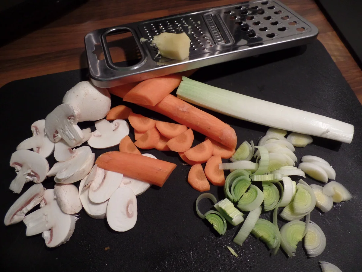 Asia-Nudelsuppe - Rezept - Bild Nr. 2978