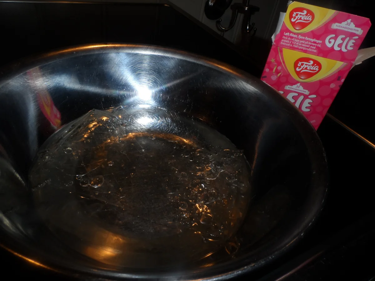 Rezept: BiNe` S HIMBEER JELLIES Bild Nr. 2991 BiNe` S HIMBEER JELLIES - Rezept - Bild Nr. 2991