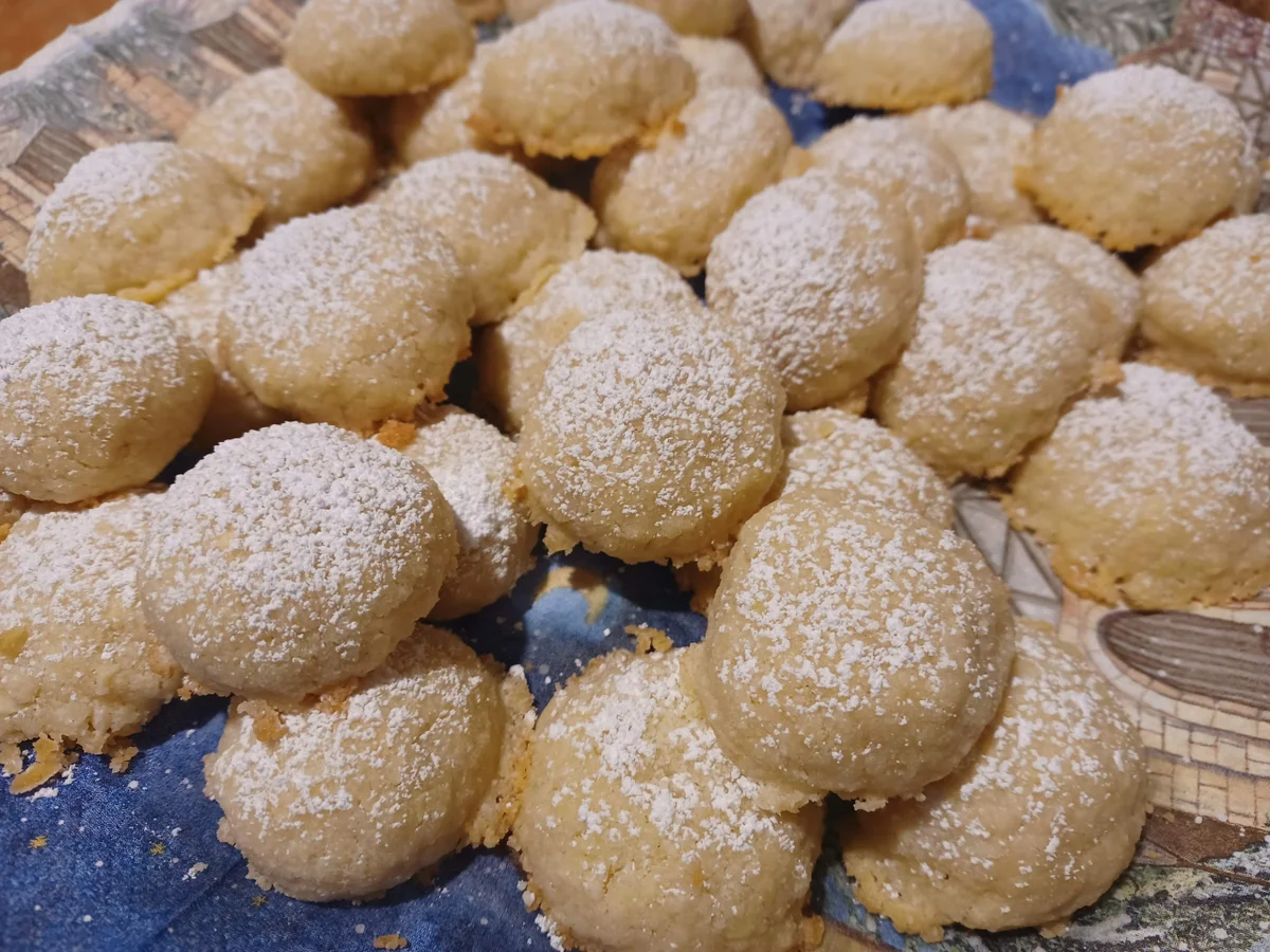 Rezept: Rosenwasser-Plätzchen Bild Nr. 2992 Rosenwasser-Plätzchen - Rezept - Bild Nr. 2992