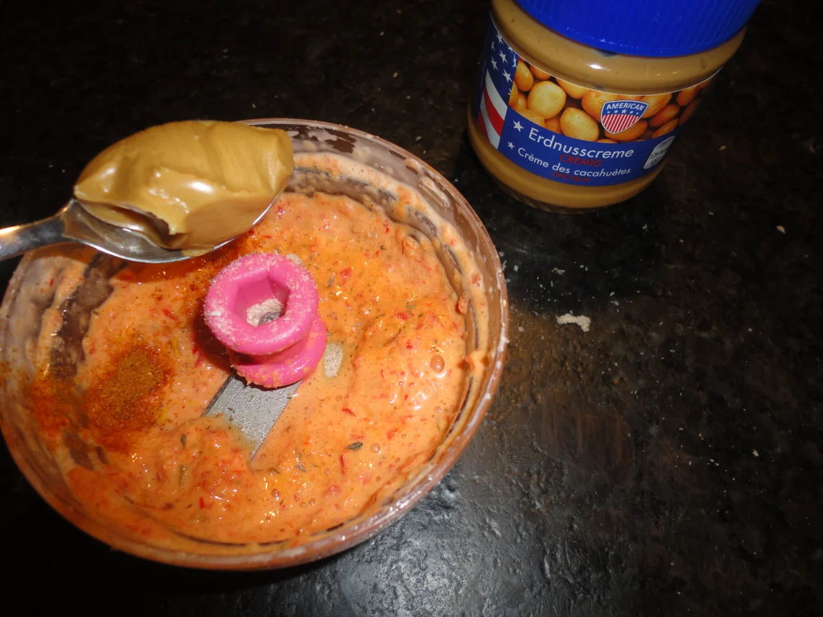 Paprika Erdnuß Aufstrich - Rezept - Bild Nr. 3007