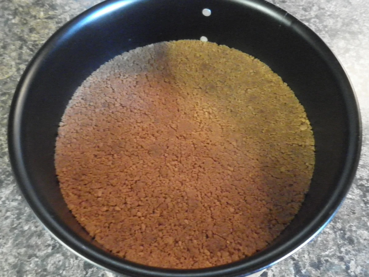 Kleine Quark - Sahne - Torte mit Gewürz - Orangen ... (Winter/Weihnachts - Torte) - Rezept - Bild Nr. 3032