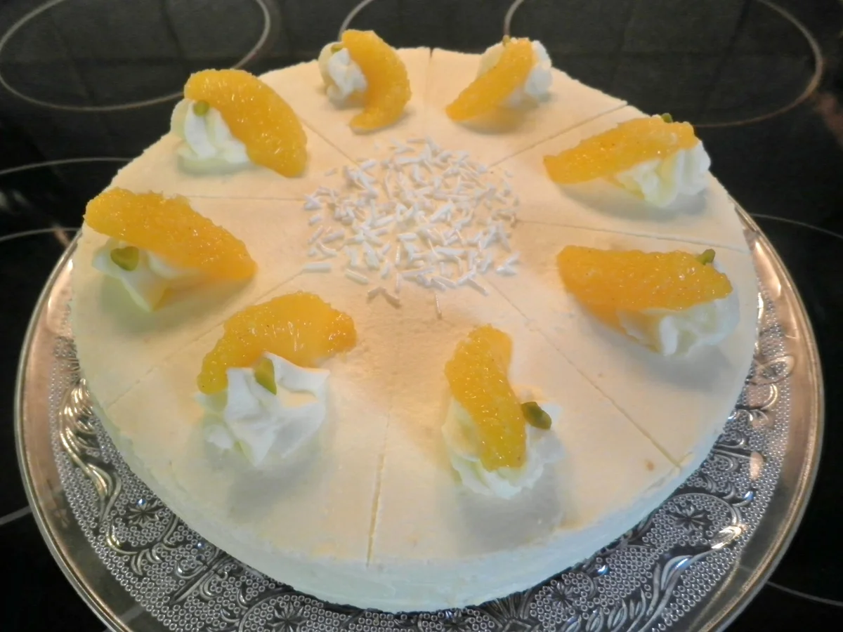 Kleine Quark - Sahne - Torte mit Gewürz - Orangen ... (Winter/Weihnachts - Torte) - Rezept - Bild Nr. 3036