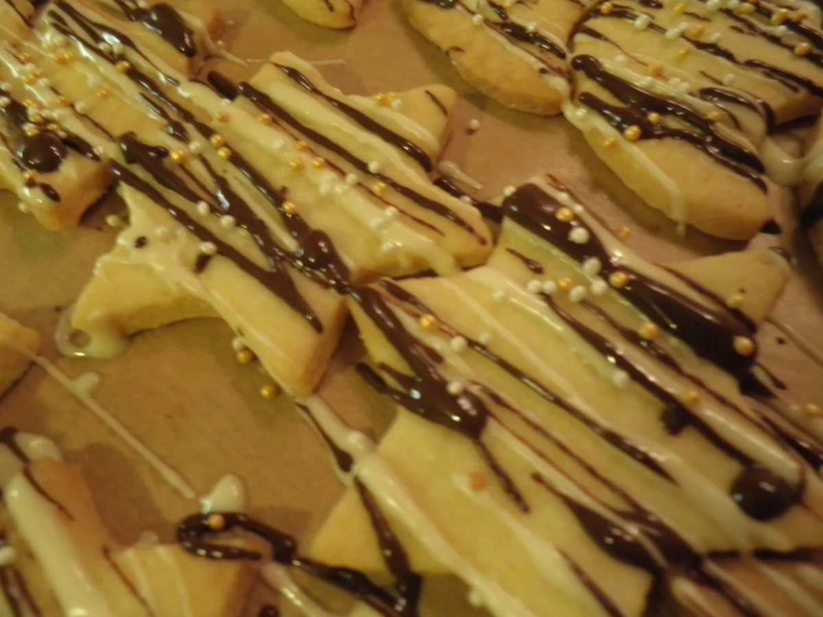 Rezept: Weihnachtshimmel ;-) ... einfacher Keksteig Bild Nr. 3151 Weihnachtshimmel ;-) ... einfacher Keksteig - Rezept - Bild Nr. 3151