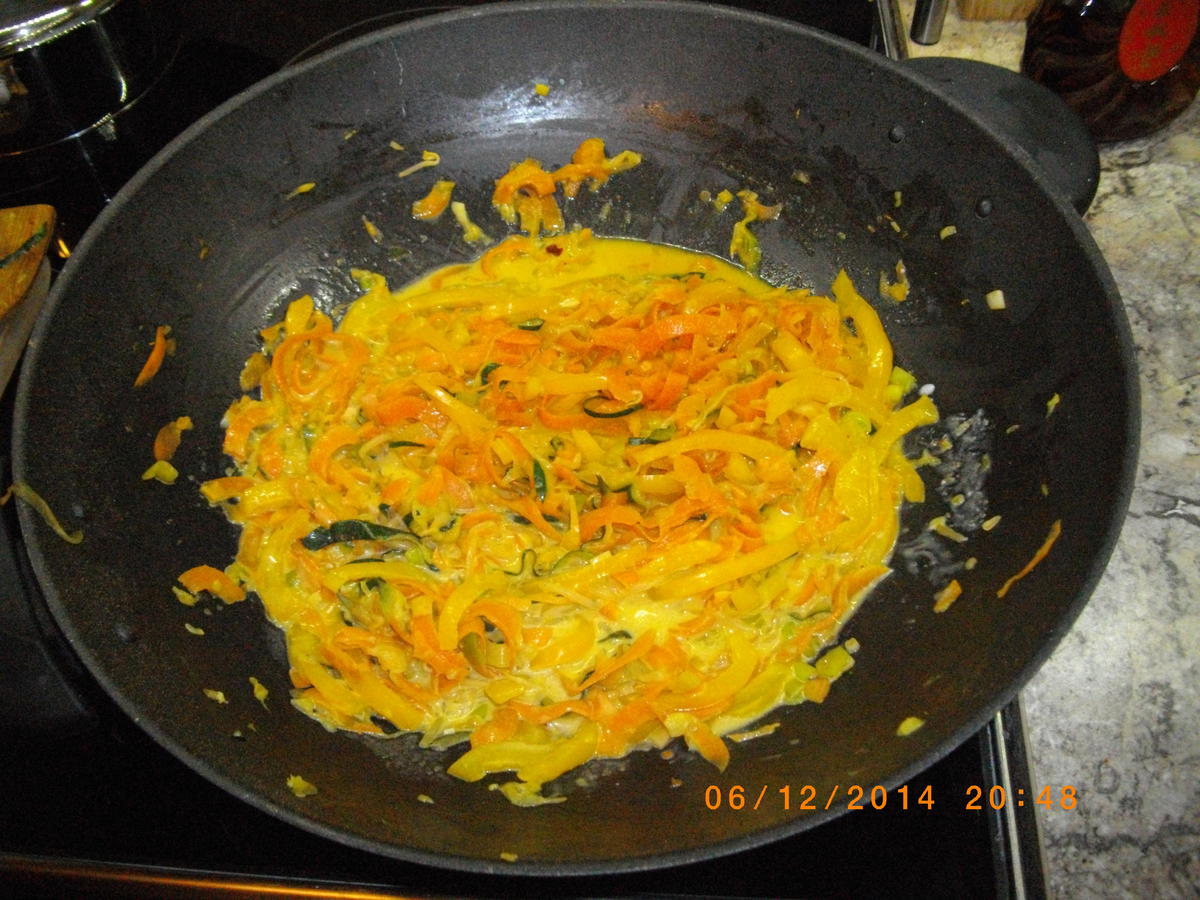 Wok Gemüse mit Garnelen, Lachs und Hähnchenbrust vom Teppanyaki - Rezept - Bild Nr. 3176
