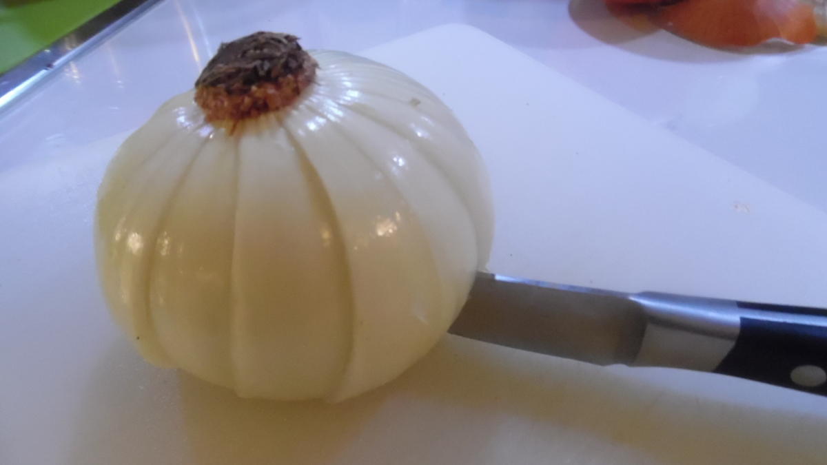 Zwiebel-Blume "Blooming Onion" - Rezept - Bild Nr. 3186