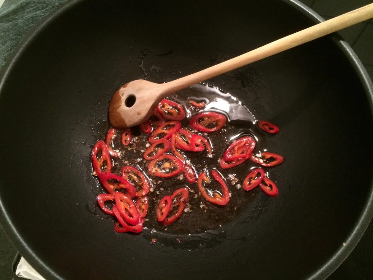 Hähnchenbrust Gong Bao Style - Rezept - Bild Nr. 3211