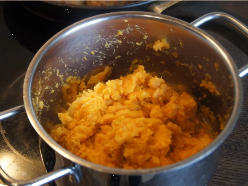 Rezept: Buletten mit Süßkartoffelstampf und Rosenkohl Bild Nr. 3236 Buletten mit Süßkartoffelstampf und Rosenkohl - Rezept - Bild Nr. 3236