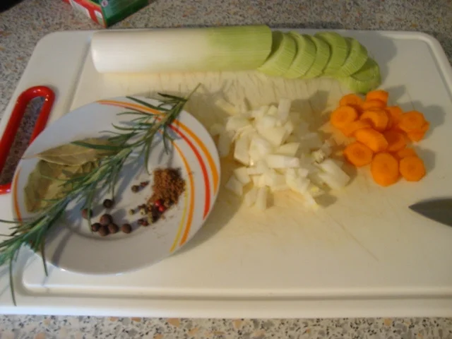 Rezept: geschmorte Kalbsbäckchen im Barolosößchen Bild Nr. 3234 geschmorte Kalbsbäckchen im Barolosößchen - Rezept - Bild Nr. 3234