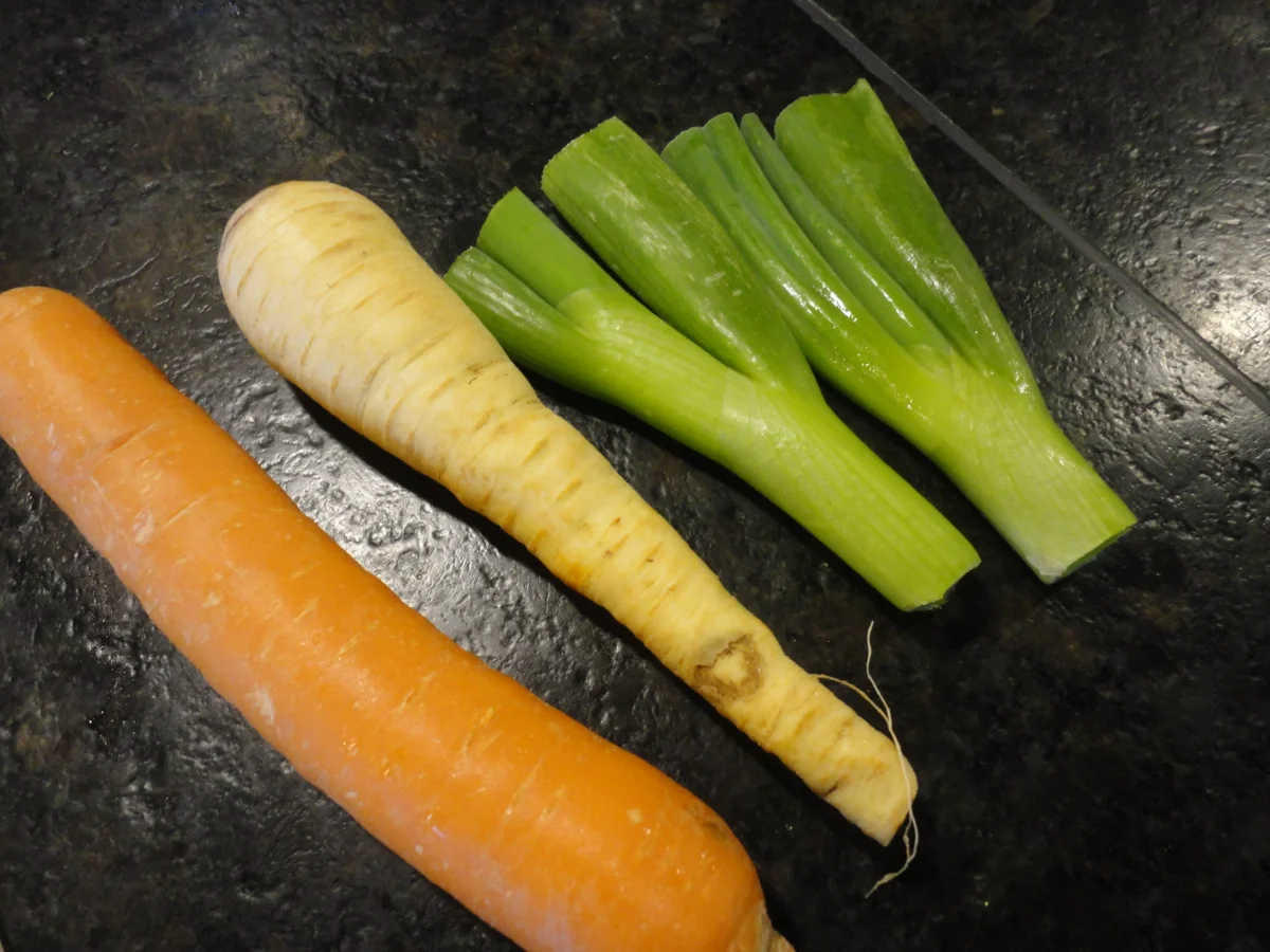 schnelle Gansl Suppe aus Resten - Rezept - Bild Nr. 3318