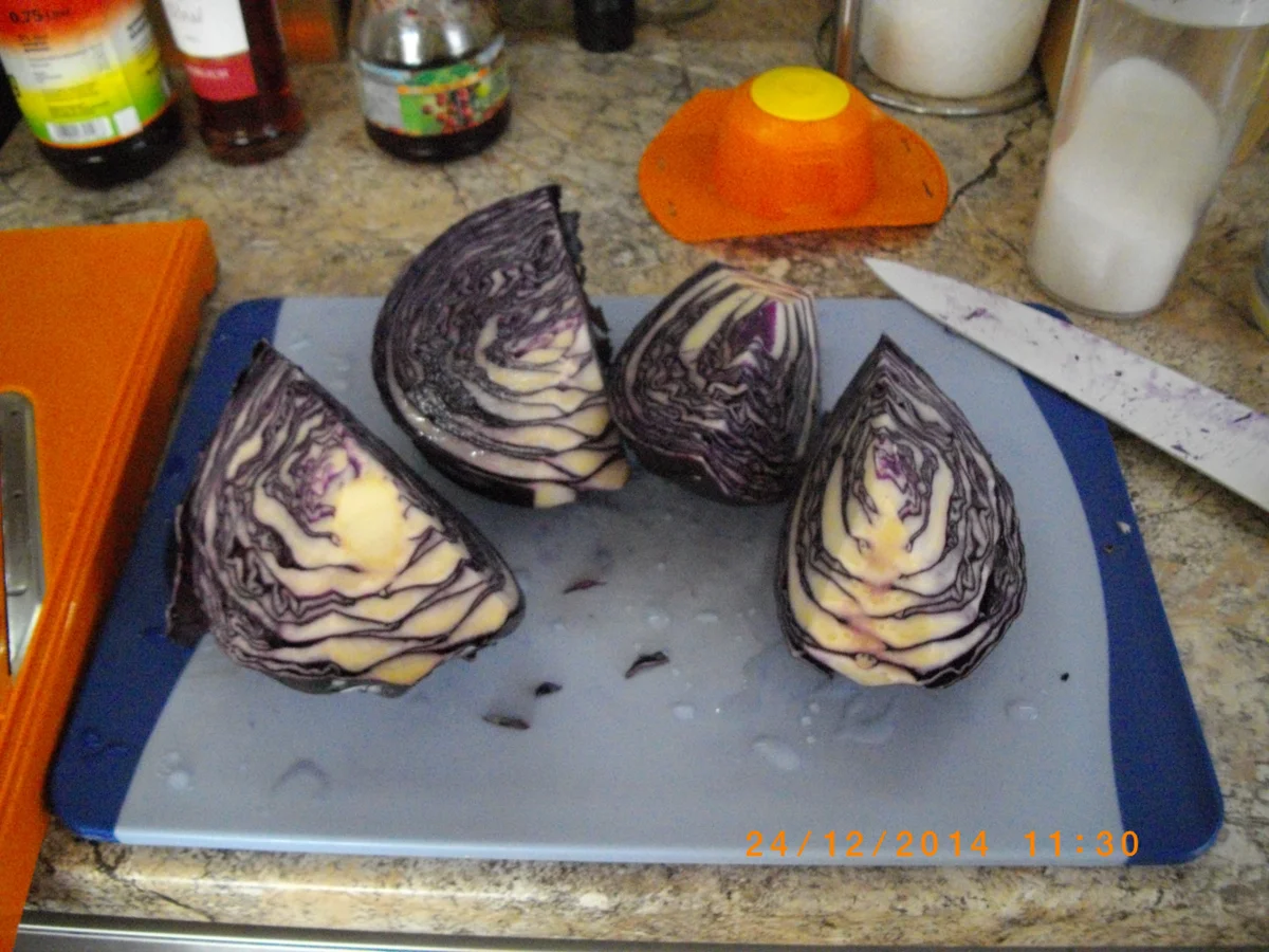 Rezept: Knusprige Ente mit Rotweinsoße und Apfelblaukraut Bild Nr. 3278 Knusprige Ente mit Rotweinsoße und Apfelblaukraut - Rezept - Bild Nr. 3278