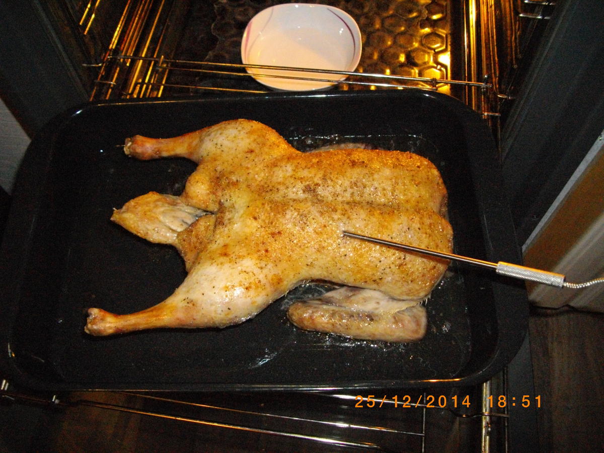 Knusprige Ente mit Rotweinsoße und Apfelblaukraut - Rezept - Bild Nr. 3284