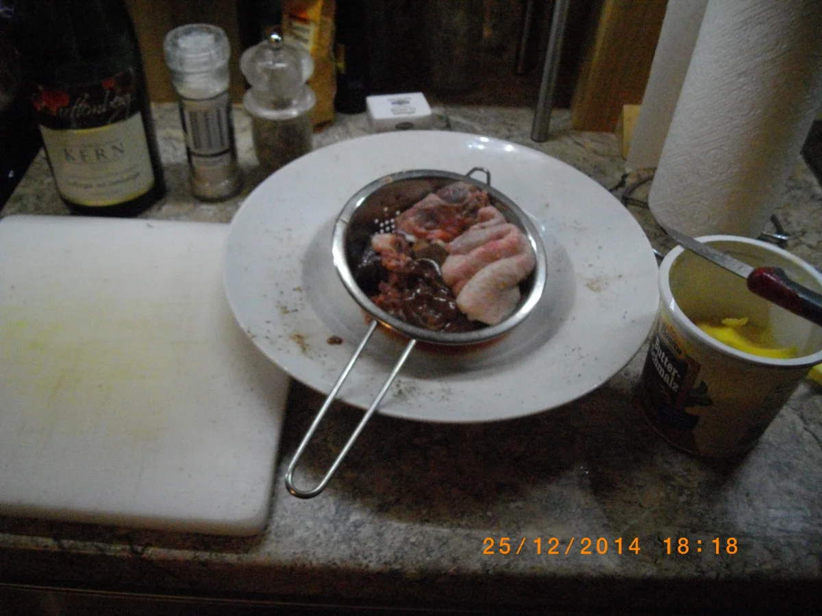 Rezept: Knusprige Ente mit Rotweinsoße und Apfelblaukraut Bild Nr. 3285 Knusprige Ente mit Rotweinsoße und Apfelblaukraut - Rezept - Bild Nr. 3285