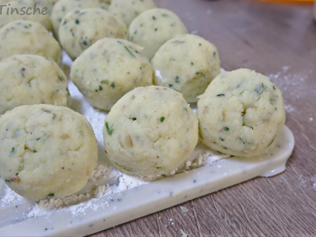 Kartoffelklöße/Knödel von Mama :-) - Rezept - Bild Nr. 3280