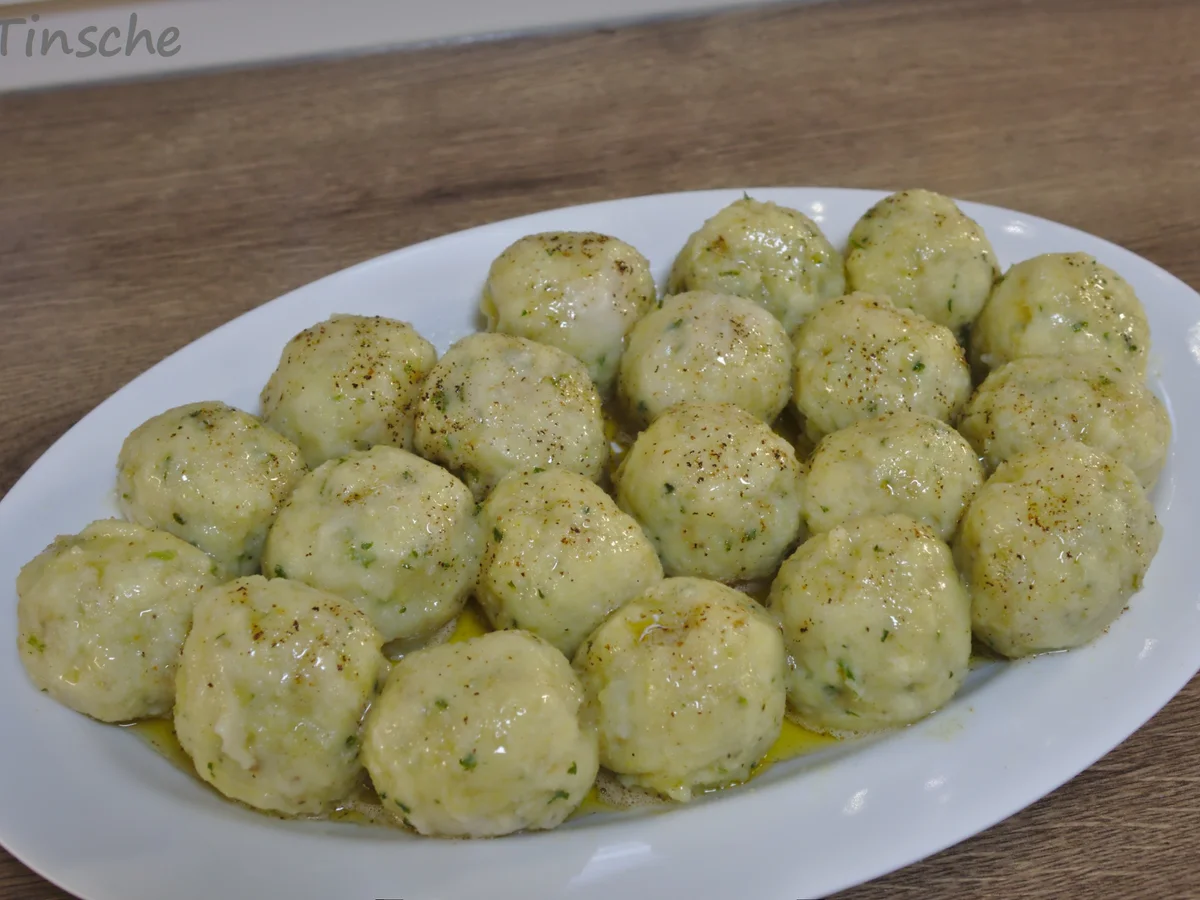 Kartoffelklöße/Knödel von Mama :-) - Rezept - Bild Nr. 3281