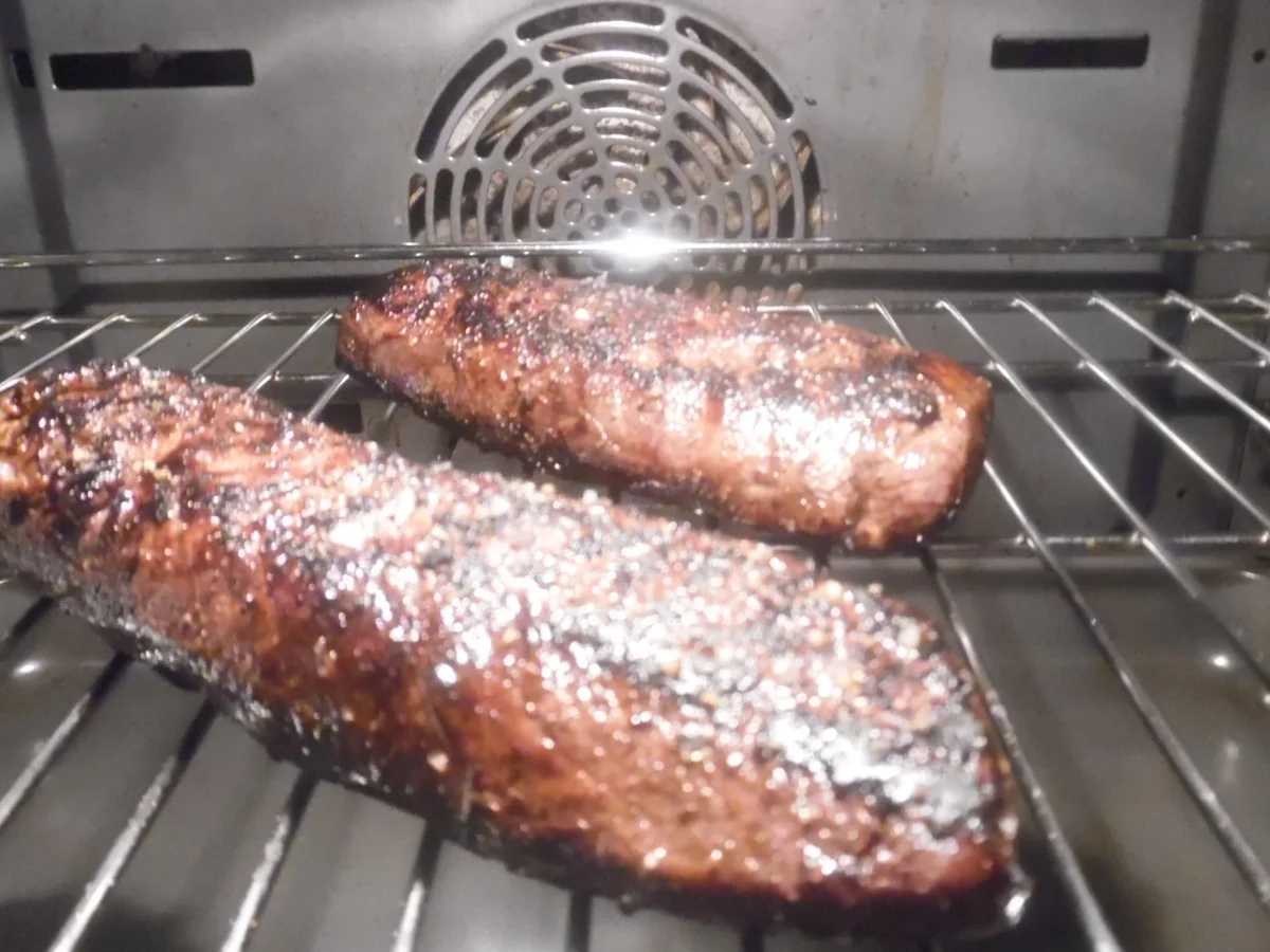 Rezept: Rehrücken mit Preiselbeersoße und Rahm-Waldpilzen Bild Nr. 3340 Rehrücken mit Preiselbeersoße und Rahm-Waldpilzen - Rezept - Bild Nr. 3340