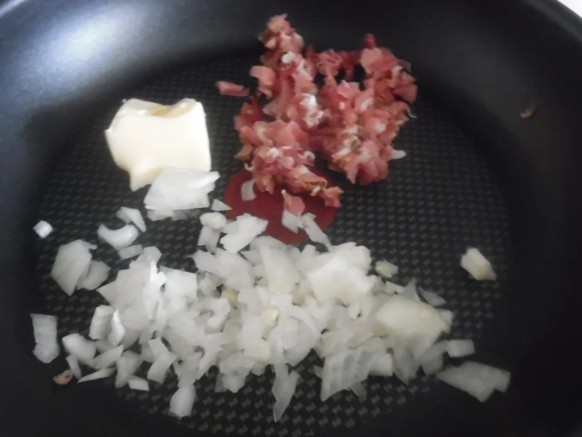 Rezept: Rehrücken mit Preiselbeersoße und Rahm-Waldpilzen Bild Nr. 3350 Rehrücken mit Preiselbeersoße und Rahm-Waldpilzen - Rezept - Bild Nr. 3350