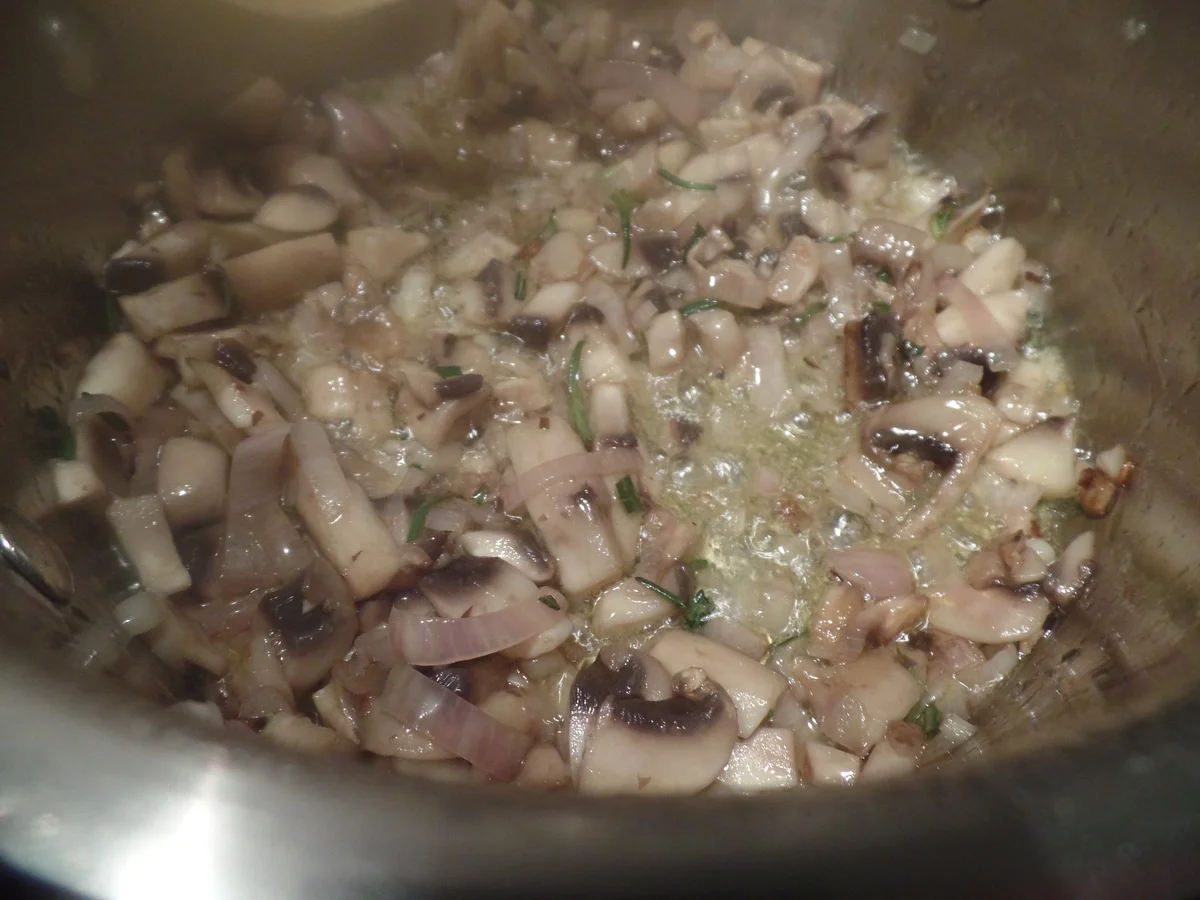 Rezept: Schweinefilet mit Champignons im Blätterteig Bild Nr. 3353 Schweinefilet mit Champignons im Blätterteig - Rezept - Bild Nr. 3353