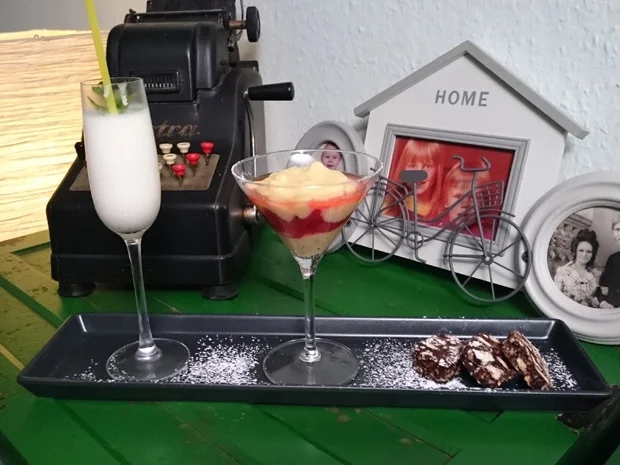 Lara's Dessertvariation mit Sgroppino und Salami - Rezept - Bild Nr. 3359