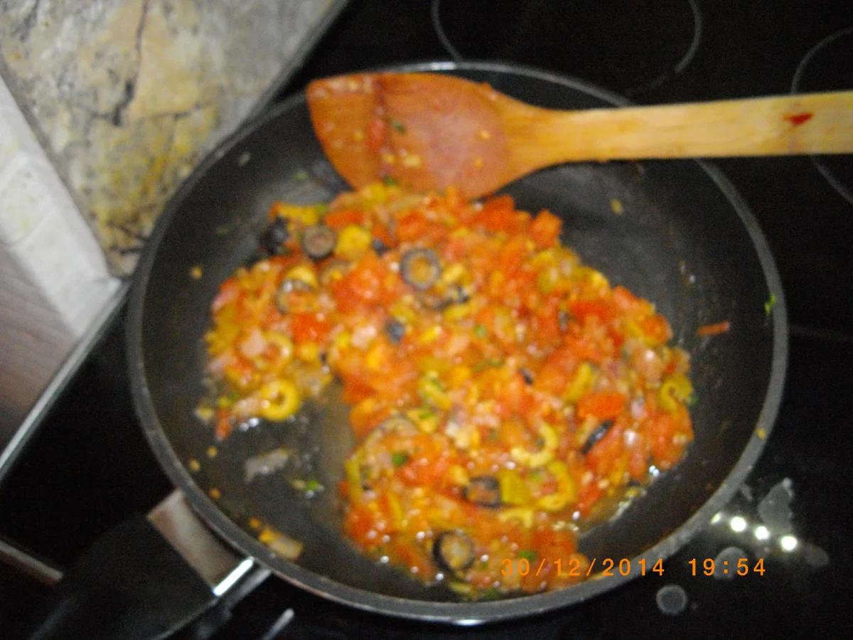 Rezept: Seelachs alla Arrabiata mit Ciabattabrötchen Bild Nr. 3360 Seelachs alla Arrabiata mit Ciabattabrötchen - Rezept - Bild Nr. 3360