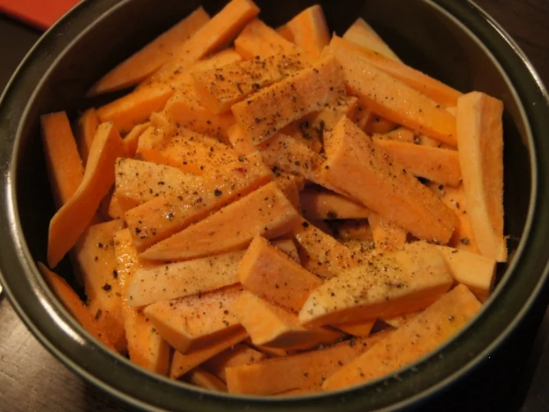 Kalbsschnitzel mit Süßkartoffel Pommes frites  - Rezept - Bild Nr. 3362