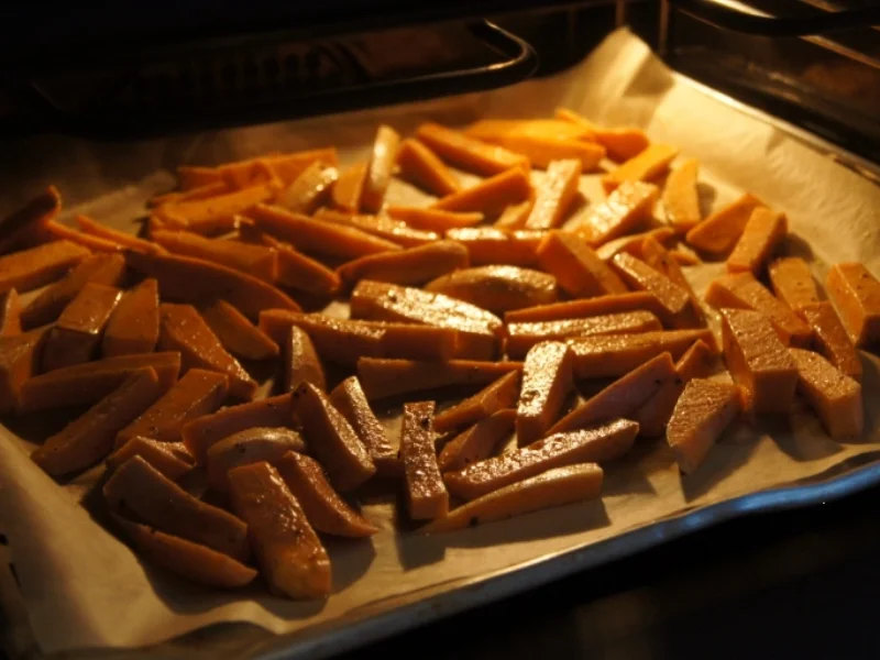 Kalbsschnitzel mit Süßkartoffel Pommes frites  - Rezept - Bild Nr. 3364
