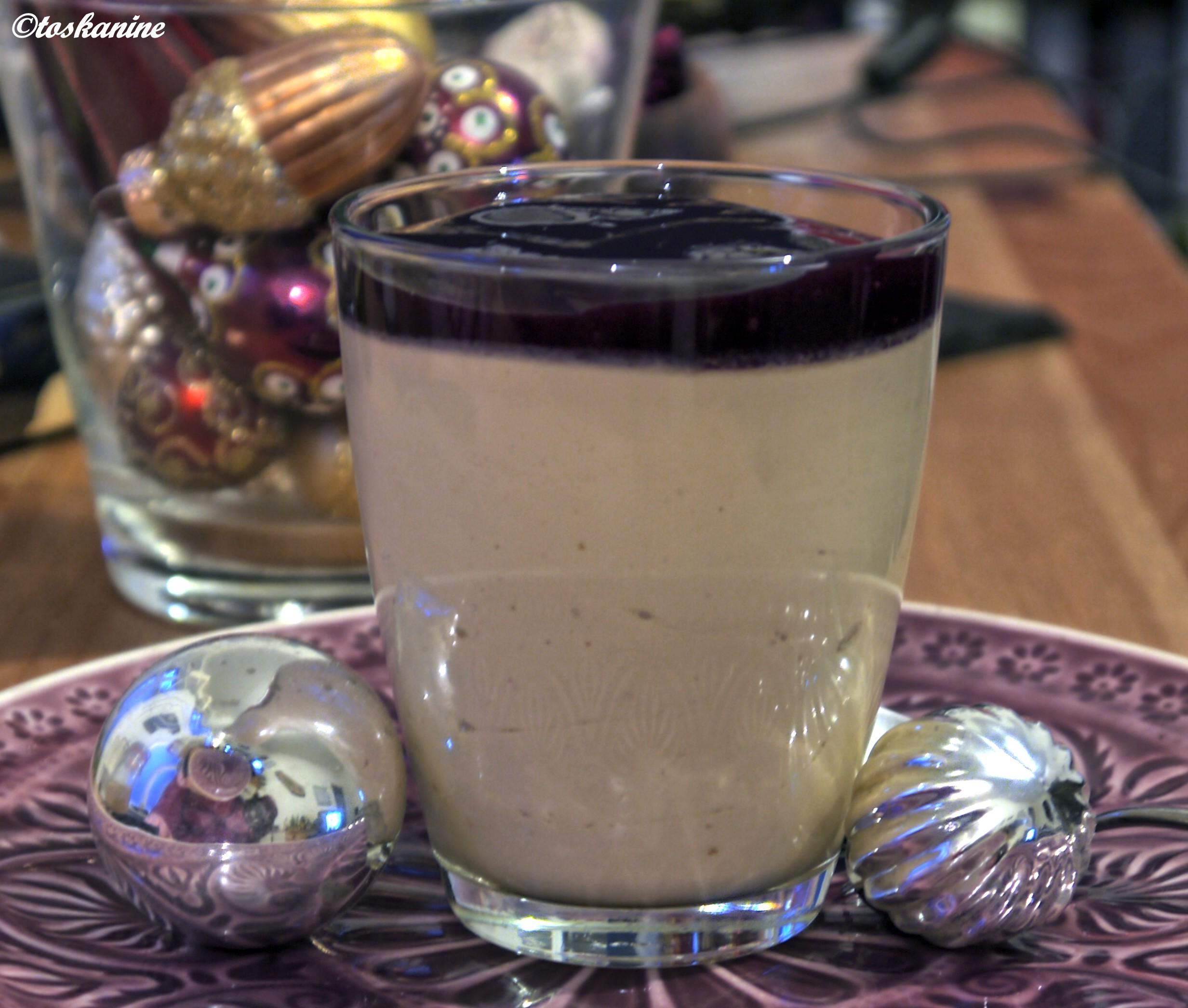 Mokkacreme mit Johannisbeersauce - Rezept Gesendet von toskanine
