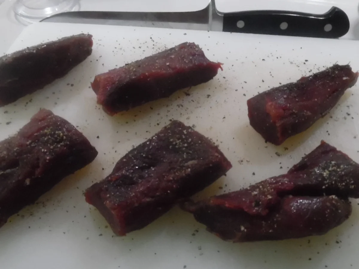 Rezept: Wildschwein Filet im Schinkenmantel mit Rotwein-Maronen-Zwiebeln Bild Nr. 3413 Wildschwein Filet im Schinkenmantel mit Rotwein-Maronen-Zwiebeln - Rezept - Bild Nr. 3413