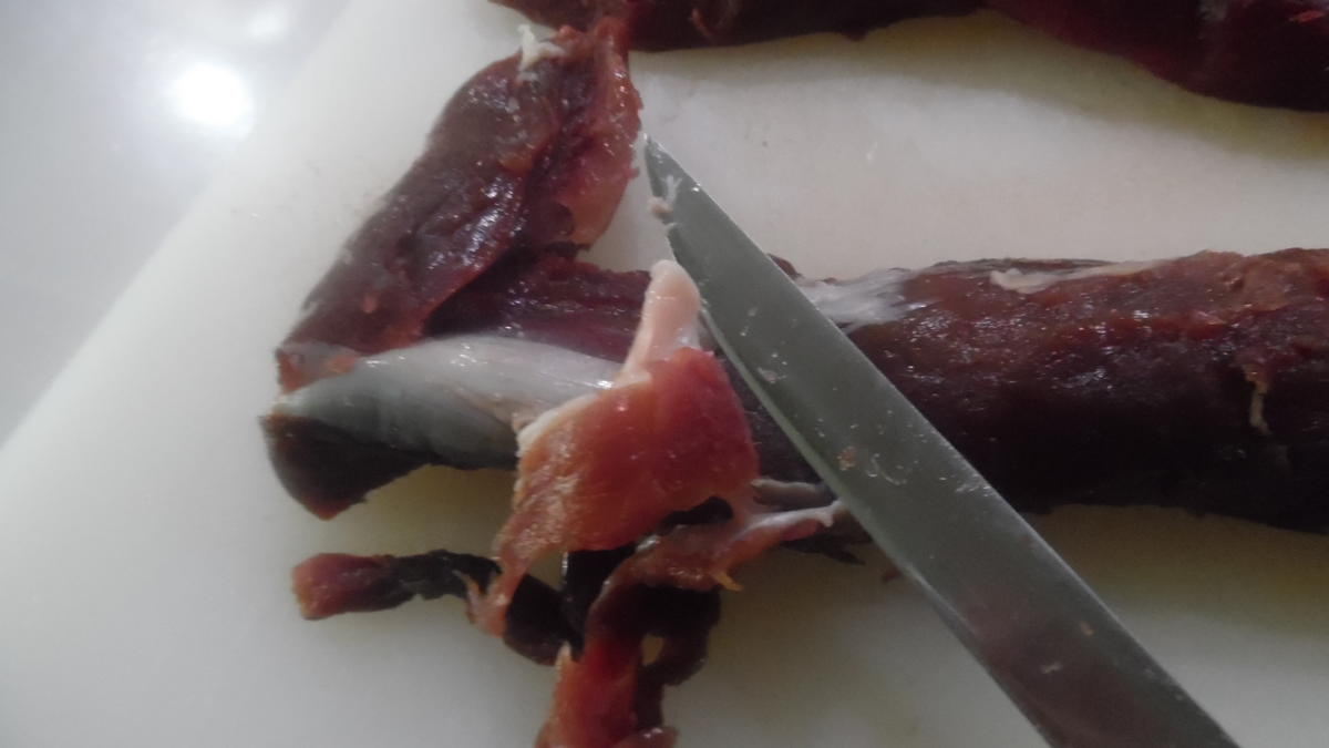 Wildschwein Filet im Schinkenmantel mit Rotwein-Maronen-Zwiebeln - Rezept - Bild Nr. 3415