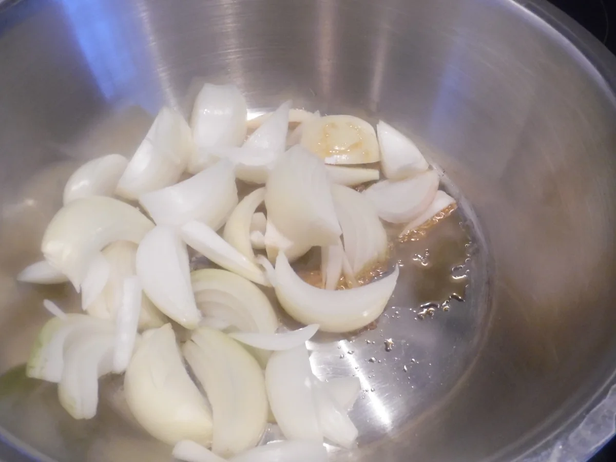 Rezept: Wildschwein Filet im Schinkenmantel mit Rotwein-Maronen-Zwiebeln Bild Nr. 3425 Wildschwein Filet im Schinkenmantel mit Rotwein-Maronen-Zwiebeln - Rezept - Bild Nr. 3425