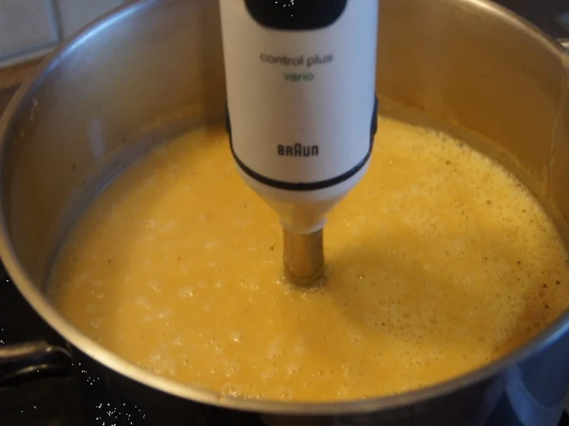 Sellerie-Kartoffel-Cremesuppe mit Einlage - Rezept - Bild Nr. 3427