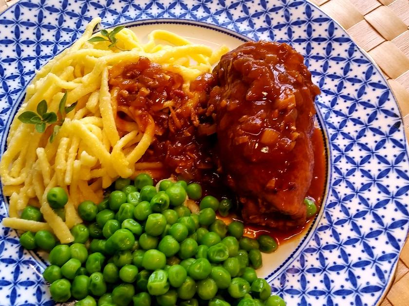 Gefüllte Schnitzel-Rouladen - Rezept mit Bild - kochbar.de