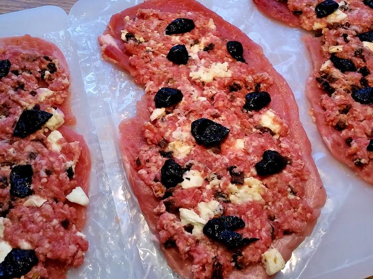 Gefüllte Schnitzel Rouladen - einfach - von mimi Gefüllte Schnitzel Rouladen - einfach - von mimi