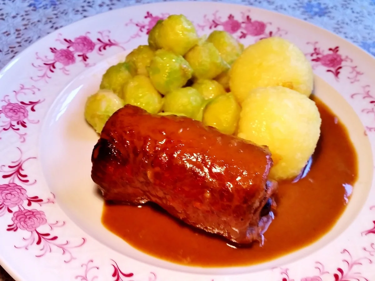 Rezept: Gefüllte Schnitzel-Rouladen Bild Nr. 3960 Gefüllte Schnitzel-Rouladen - Rezept - Bild Nr. 3960