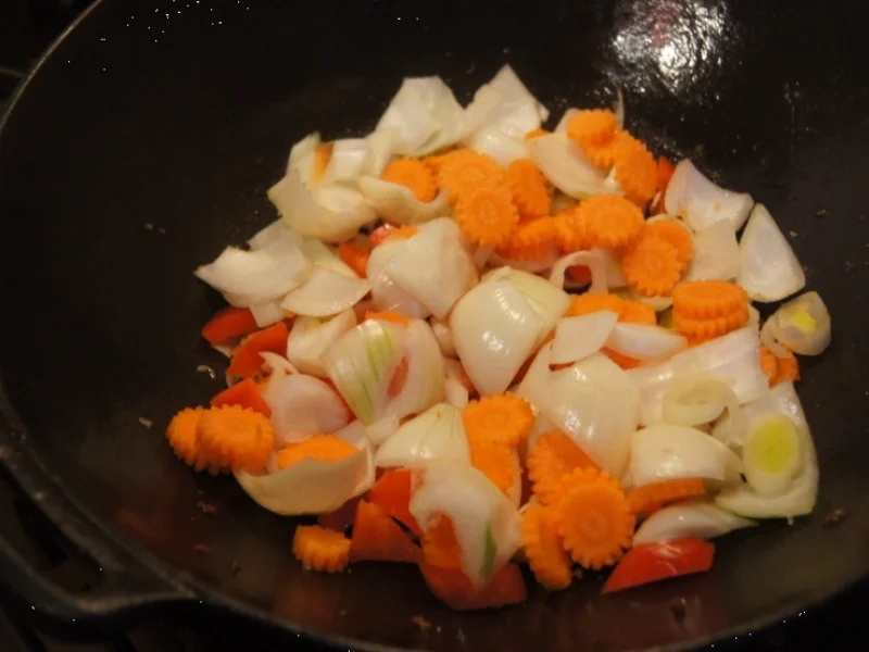Hähnchenbrustfiletbällchen mit süß-sauren Wokgemüse und Basmatireis - Rezept - Bild Nr. 3445