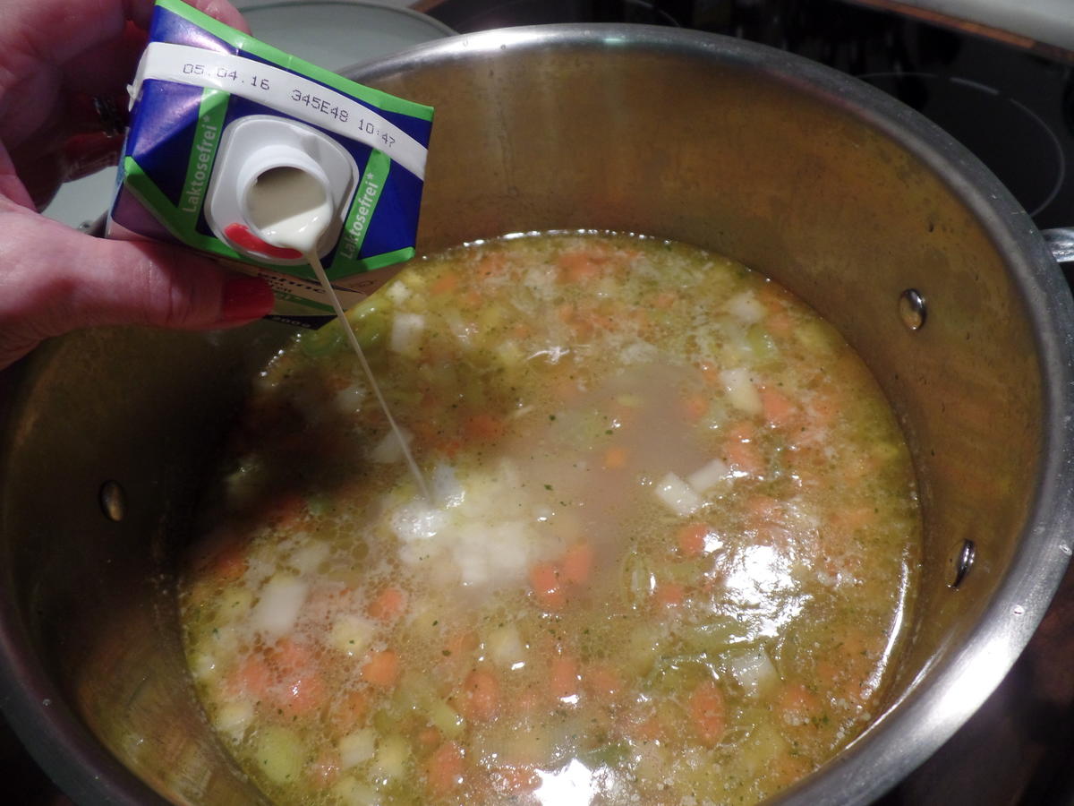 Gemüsecreme-Suppe mit Wiener - Rezept - Bild Nr. 3437