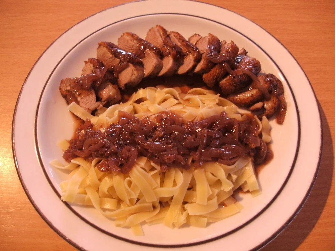 Fleisch: Entenbrust mit Rotwein-Zwiebelsauce - Rezept - Bild Nr. 3436