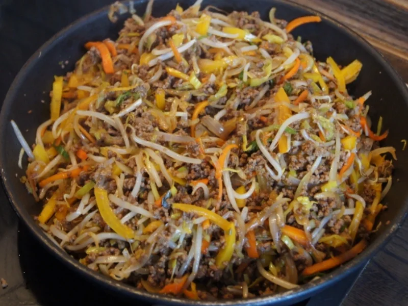 Frühlingsrollen mit pikanter Füllung - Rezept - Bild Nr. 3451