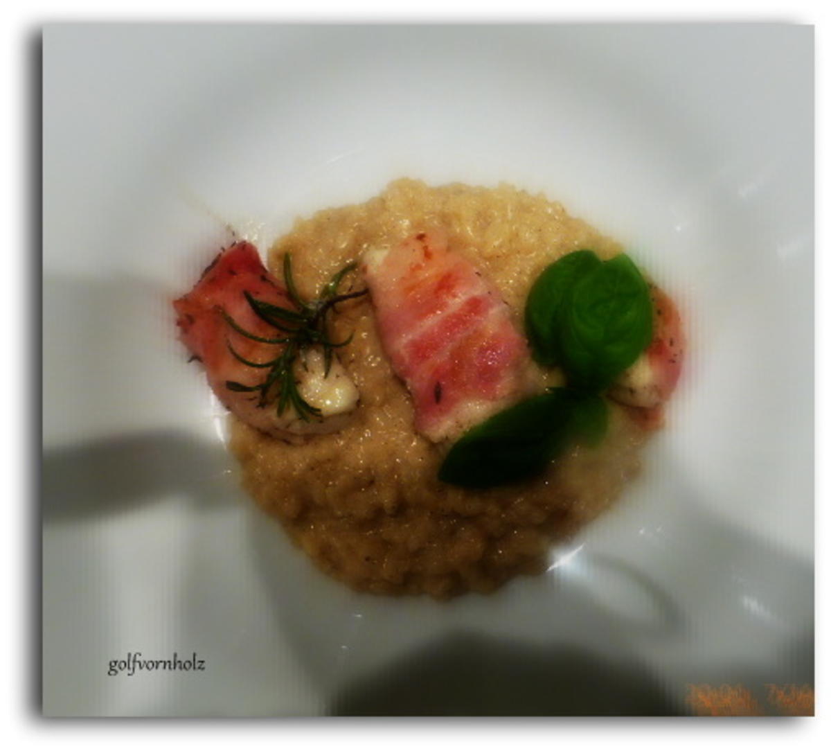 Seeteufel-Medaillons im Speckmantel mit Vanille-Knoblauch-Risotto - Rezept - Bild Nr. 3517