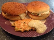 Lachs-Puffer mit Dill-Mayonnaise im Brötchen - Rezept - Bild Nr. 3555