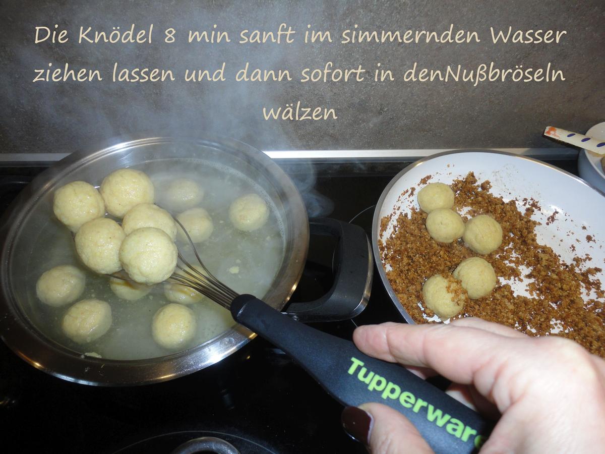 Vegane " Topfen " Knödel in Nußbrösel auf Fruchtspiegel - Rezept - Bild Nr. 3539