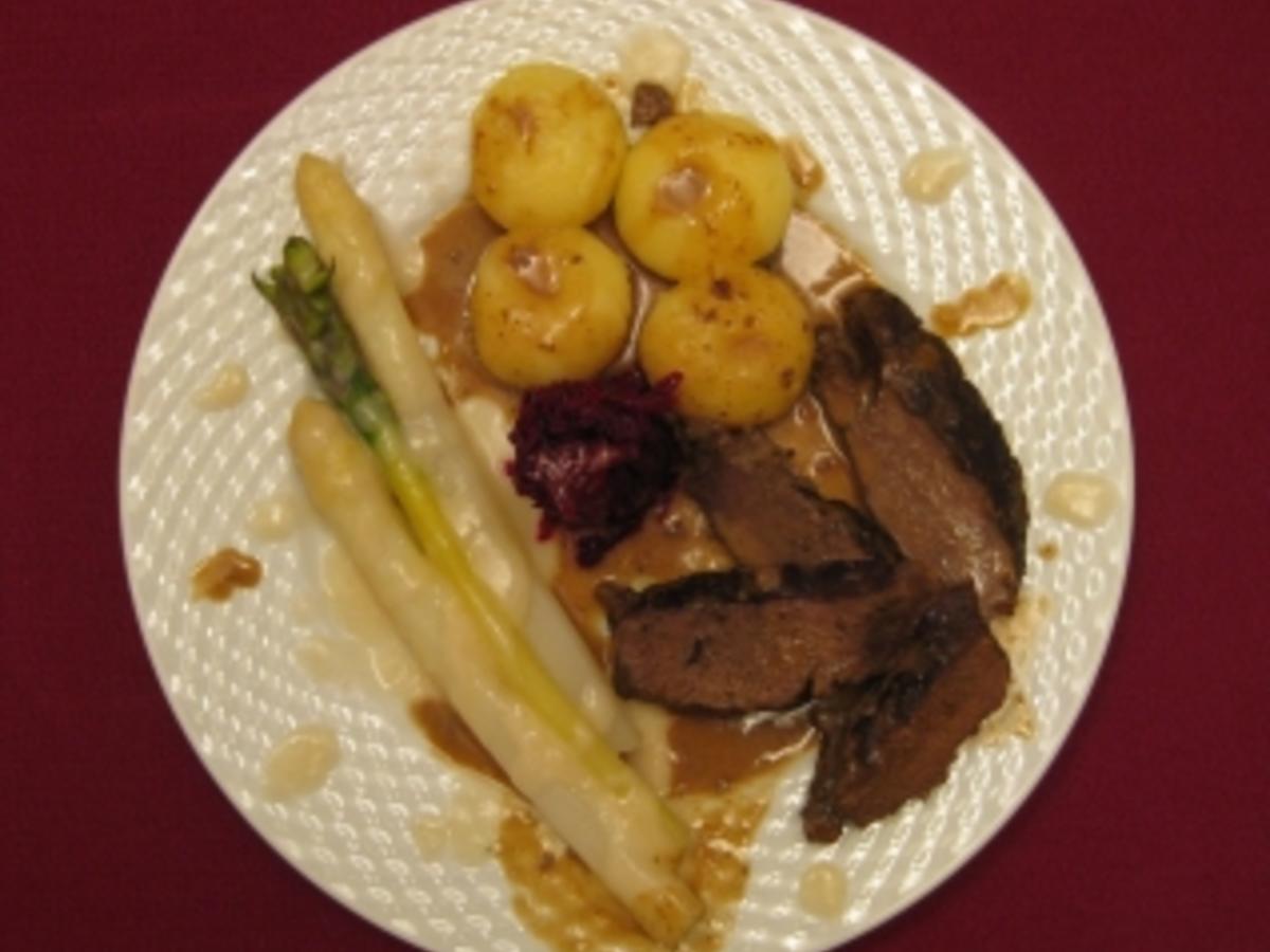 Rehrücken mit Klößen und Spargel - von Das perfekte Dinner