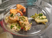 Verschiedene Fisch-Mini-Königs-Pasteten mit gebratenen Garnelen und Feldsalat - Rezept - Bild Nr. 3593